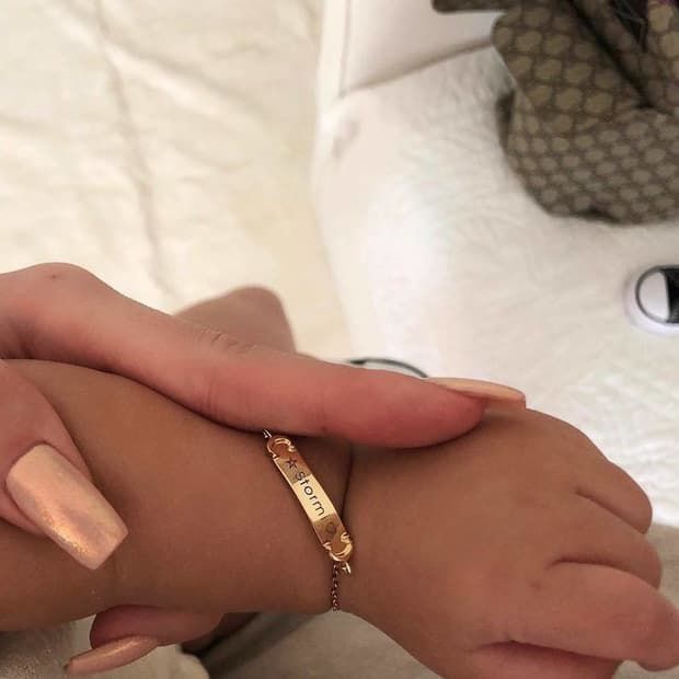 Cuộc sống rich kid của con gái Kylie và các nhóc tỳ Hollywood
