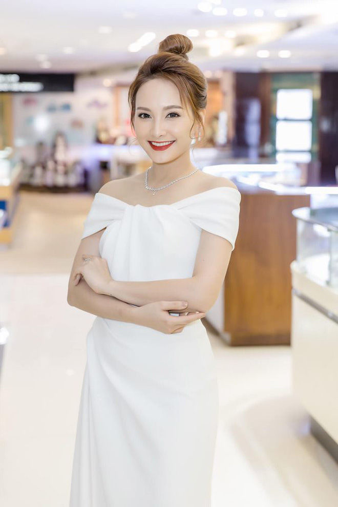 “Đã mắt” ngắm nhìn phong cách thời trang của ngọc nữ 9X