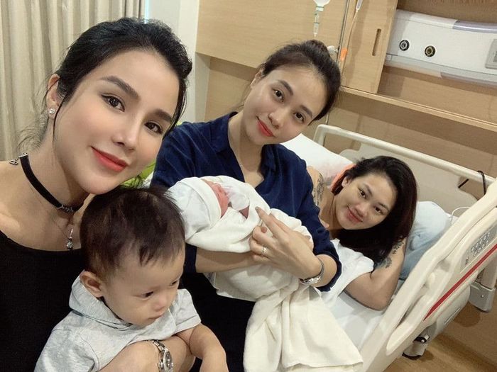 Ảnh hot sao Việt: Phương Trinh ăn chay lại mặc áo lông thú