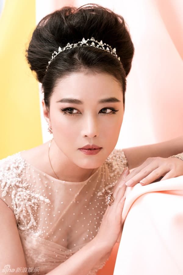 Dàn chị đại U60 sexy của showbiz châu Á