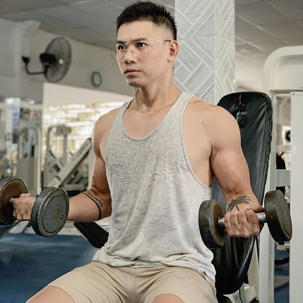 Nam thần Việt khoe body 6 múi: Ngô Kiến Huy, Đại Nhân khiến fan đổ gục