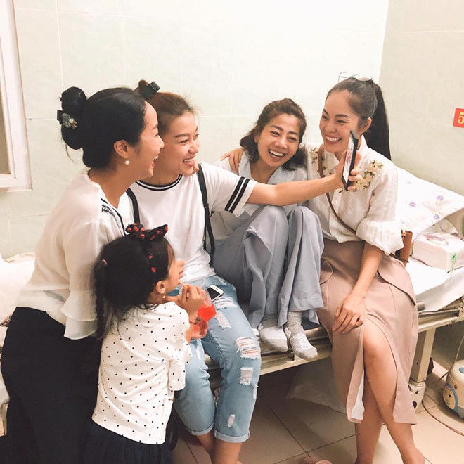 Dàn sao “Những thiên thần áo trắng” sau 10 năm: Nhã Phương làm mẹ, Mai