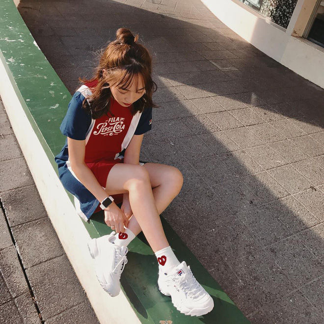 “Điểm mặt chỉ tên” các loại sneaker hợp túi tiền mà cực năng động