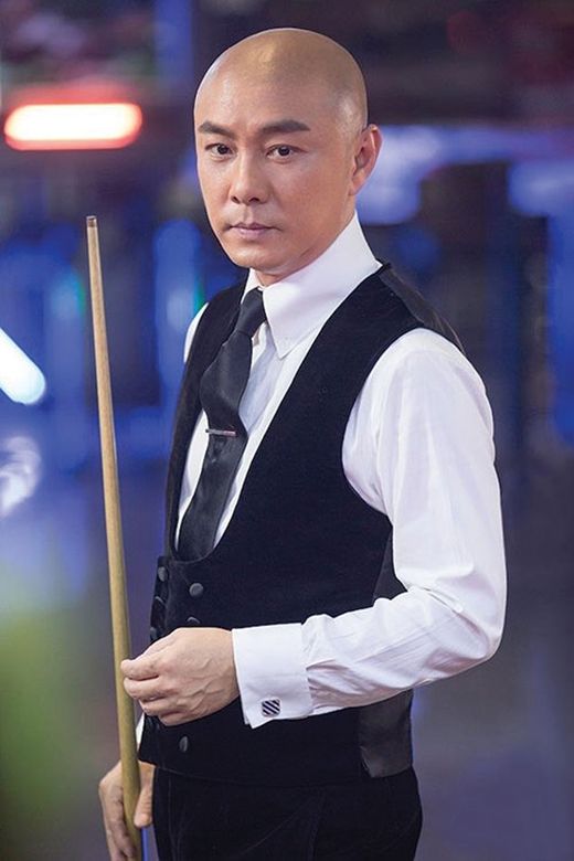 Giáo sư Frank: Nam giới hói đầu được đánh giá là thông minh