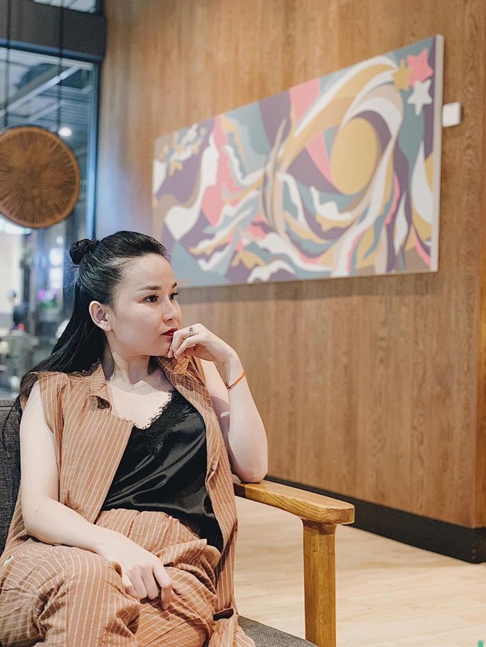 Hậu ly hôn Thu Ngọc trưởng nhóm “Mây Trắng” gây bất ngờ với sắc vóc