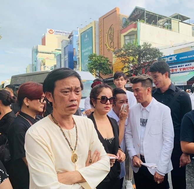 Hoài Linh và dàn sao Việt kể về kỷ niệm cũ khi tiễn biệt Thành Giao