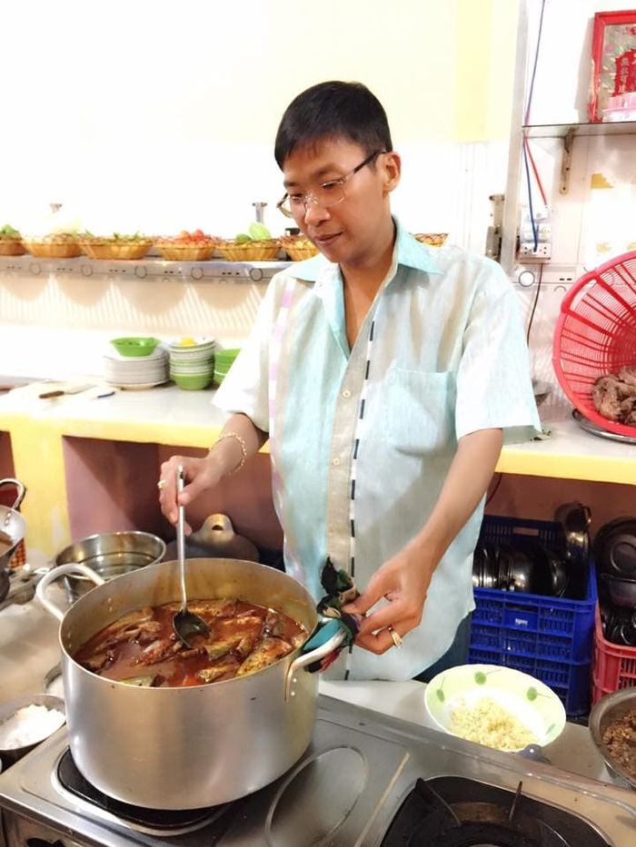 Hoài Linh và dàn sao Việt kể về kỷ niệm cũ khi tiễn biệt Thành Giao