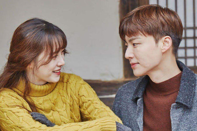Hoàn cảnh ly hôn trái ngược giữa Song Hye Kyo và Goo Hye Sun