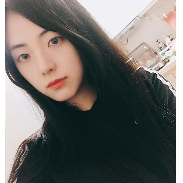 Hội chị em gái xinh đẹp tài năng của idol Kpop