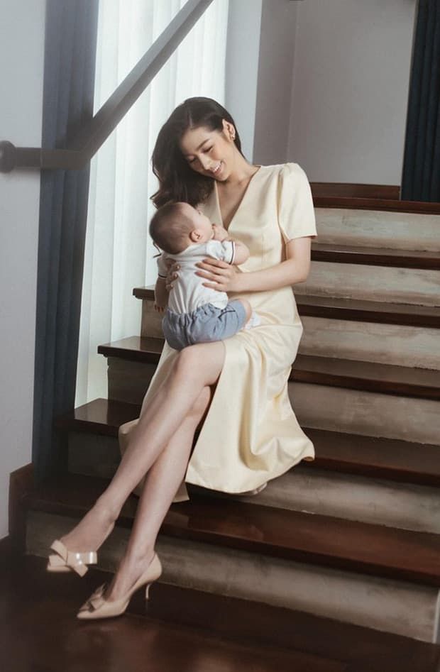 Hương Giang khoe eo bé tí hin, hot mom Thanh Tú dát đầy đồ hiệu