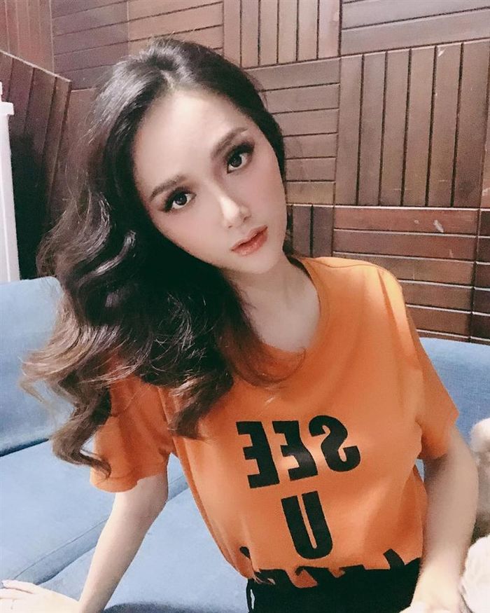 Khán giả ngày càng lo lắng khi chứng kiến Hương Giang gầy gò