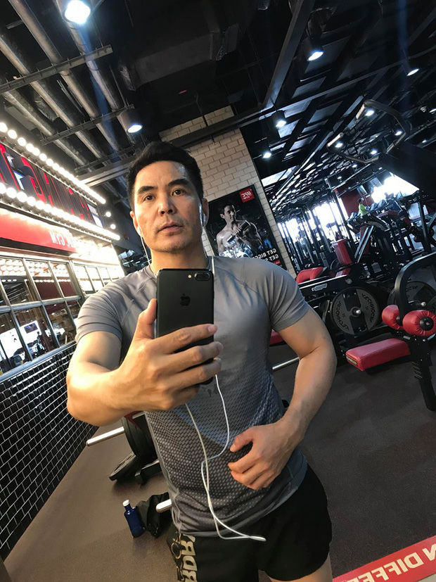 Khi các “ông chú” U50 của Vbiz đọ body cực phẩm: Đan Trường, Trung Dũn
