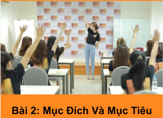 Không chỉ lấn sân sang Vlogger, Ngọc Trinh giờ đây còn dạy kinh doanh