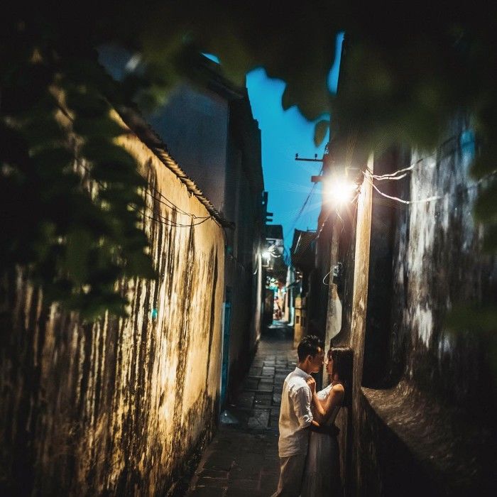 Những con hẻm sơn vàng, sâu hun hút là địa điểm check-in hot ở Hội An
