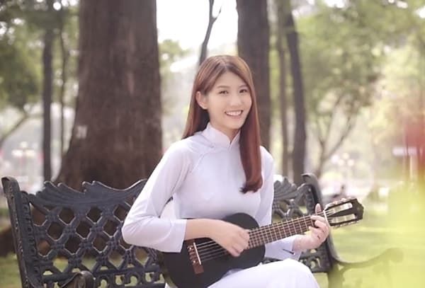 Loạt sao nữ quốc tế đọ dáng trong tà áo dài