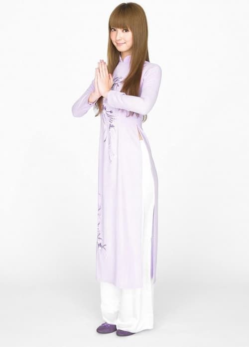 Loạt sao nữ quốc tế đọ dáng trong tà áo dài