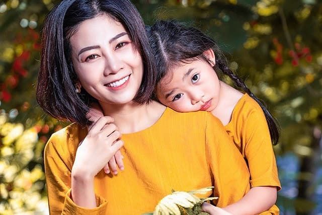 Mai Phương: Mẹ tôi ép tôi tới mức để sẵn một chai thuốc chuột