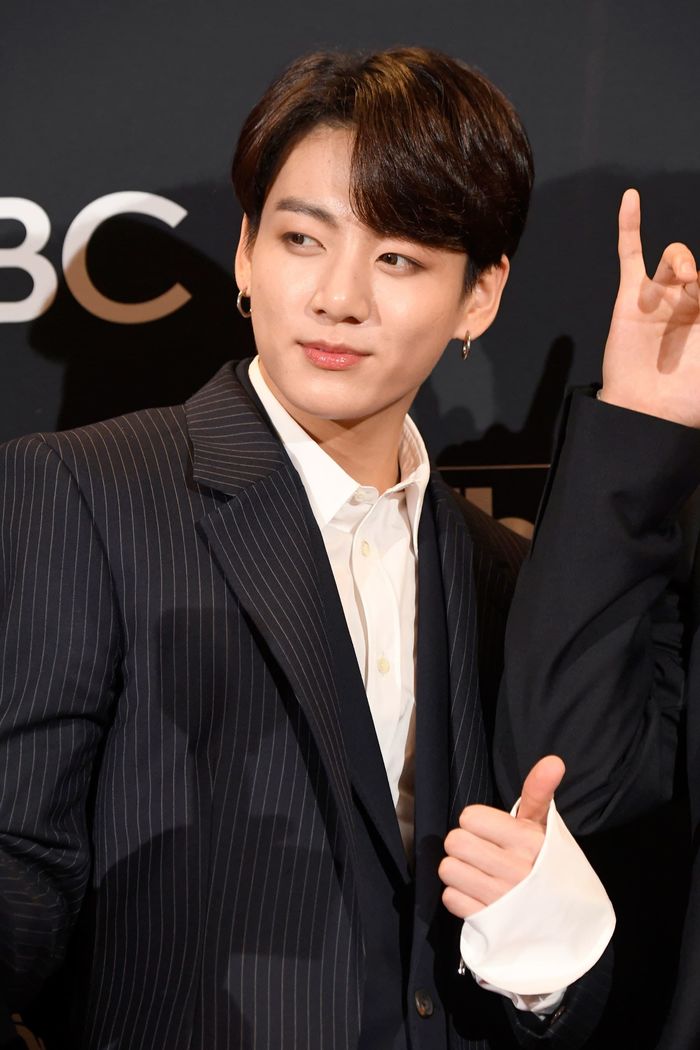 Maknae tài giỏi, quyền lực thét ra lửa của Kpop