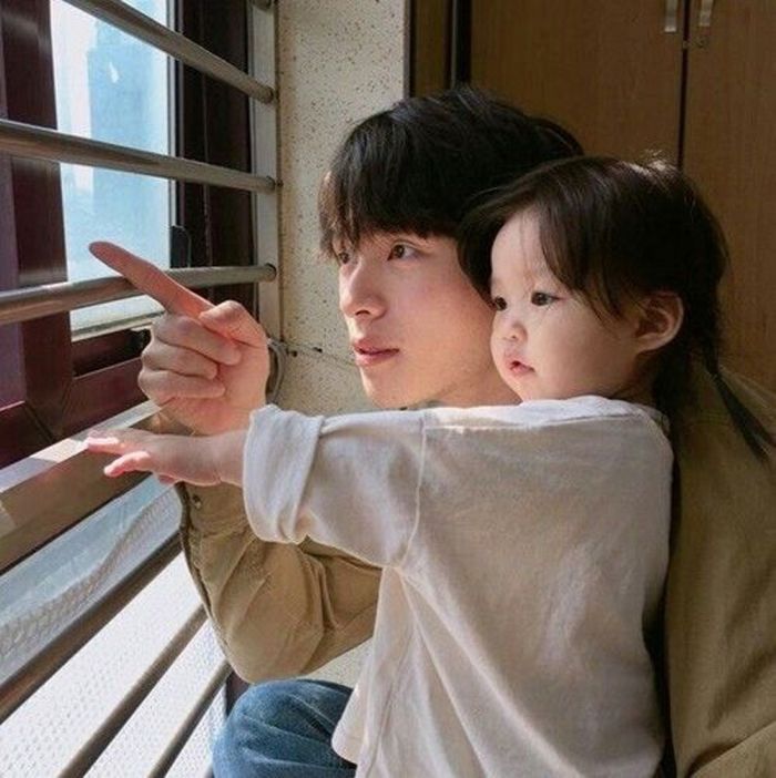 Chồng lấy tên người yêu cũ đặt cho con, mẹ trẻ lên mạng than vãn