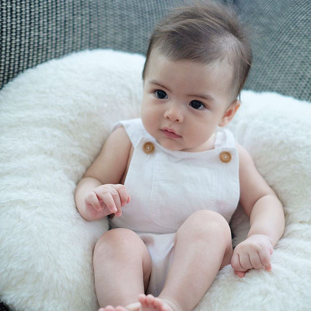 Quý tử nhà mỹ nhân Marian Rivera gây sốt với nhan sắc cực phẩm