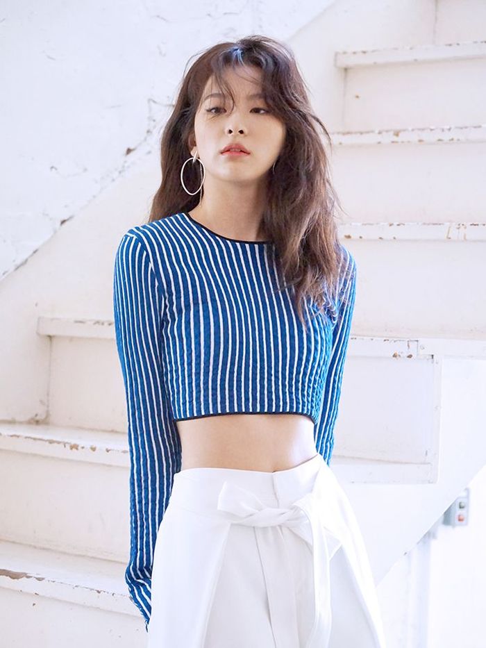 Mỹ nhân Kpop sở hữu vòng eo con kiến quyến rũ