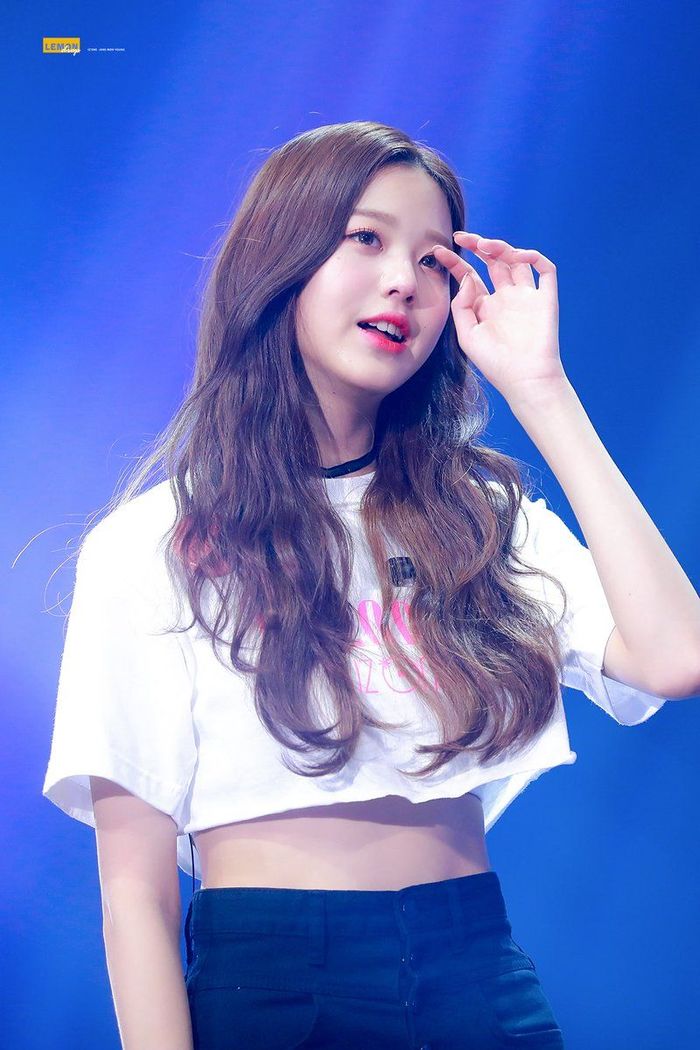 Mỹ nhân Kpop sở hữu vòng eo con kiến quyến rũ