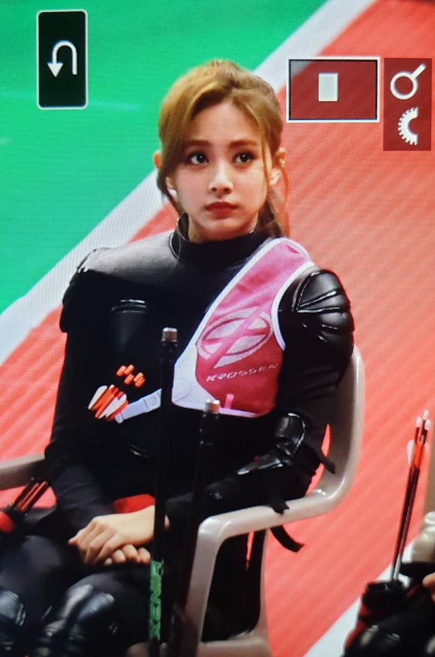 Nhan sắc của Tzuyu tại ISAC 2019: Xứng danh đẳng cấp nữ thần!