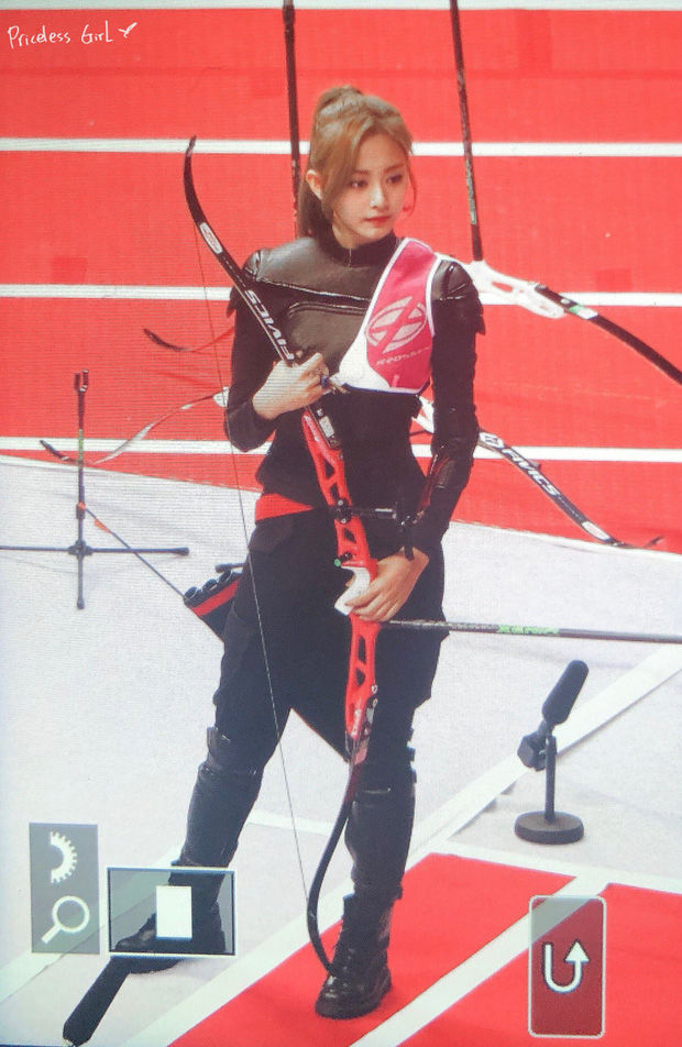 Nhan sắc của Tzuyu tại ISAC 2019: Xứng danh đẳng cấp nữ thần!