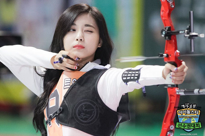 Nhan sắc của Tzuyu tại ISAC 2019: Xứng danh đẳng cấp nữ thần!