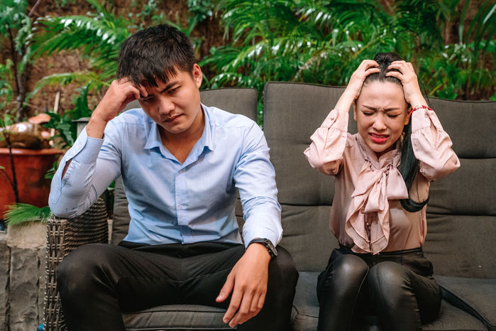 Nhờ bạn thân thử lòng bạn trai cô gái méo mặt với cái kết