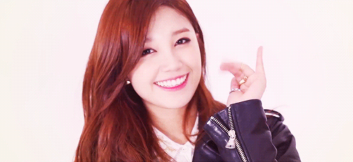 Những bóng hồng sở hữu nụ cười tỏa nắng nhất Kbiz: Lisa, Jisoo