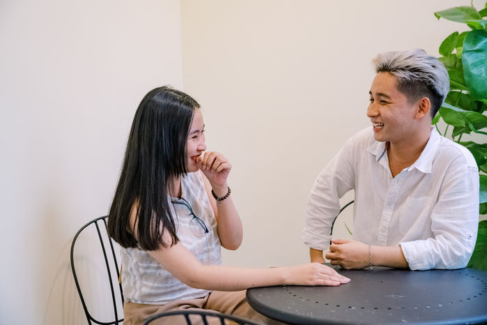 Những cách hay ho giúp tiếp cận anh chàng mà bạn thích