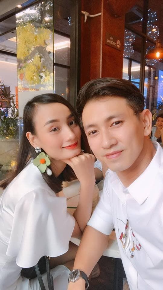 Những cặp đôi sao đũa lệch về nhan sắc nhưng kết hônô cùng viên mãn