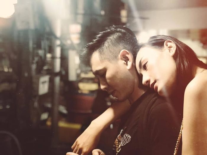 Những cặp đôi sao đũa lệch về nhan sắc nhưng kết hônô cùng viên mãn