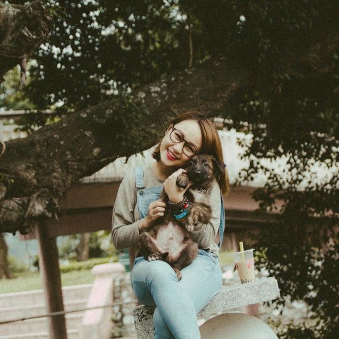 Những cô con gái “vàng mười” của sao Việt: Nhìn ái nữ nhà Chí Trung cứ