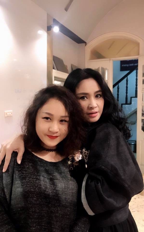 Những cô con gái “vàng mười” của sao Việt: Nhìn ái nữ nhà Chí Trung cứ
