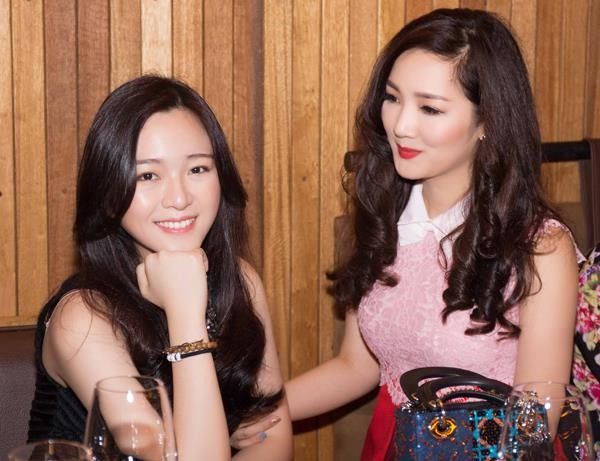Những cô con gái “vàng mười” của sao Việt: Nhìn ái nữ nhà Chí Trung cứ