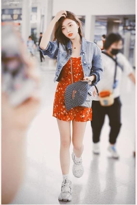 Những mỹ nhân sở hữu đôi chân dài cực phẩm của làng giải trí Hoa ngữ