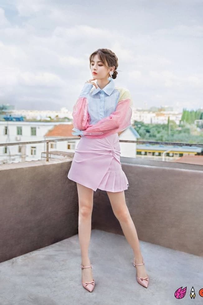 Những mỹ nhân sở hữu đôi chân dài cực phẩm của làng giải trí Hoa ngữ