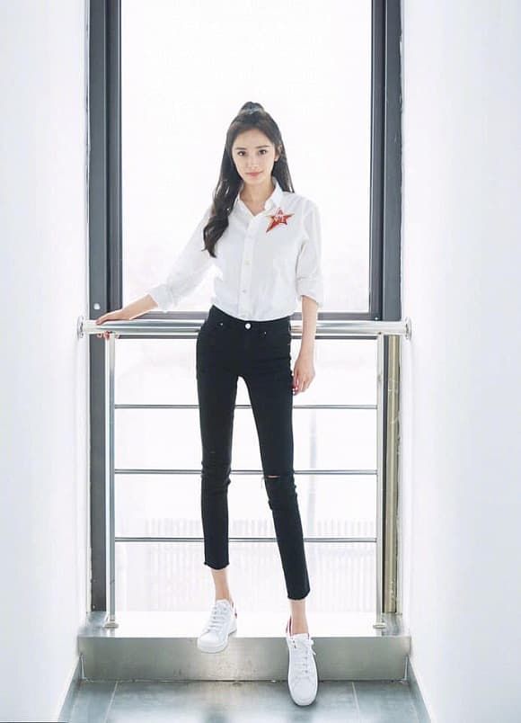 Những mỹ nhân sở hữu đôi chân dài cực phẩm của làng giải trí Hoa ngữ