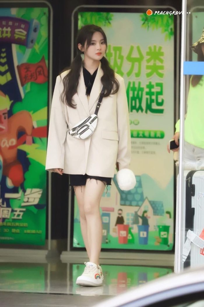 Những mỹ nhân sở hữu đôi chân dài cực phẩm của làng giải trí Hoa ngữ
