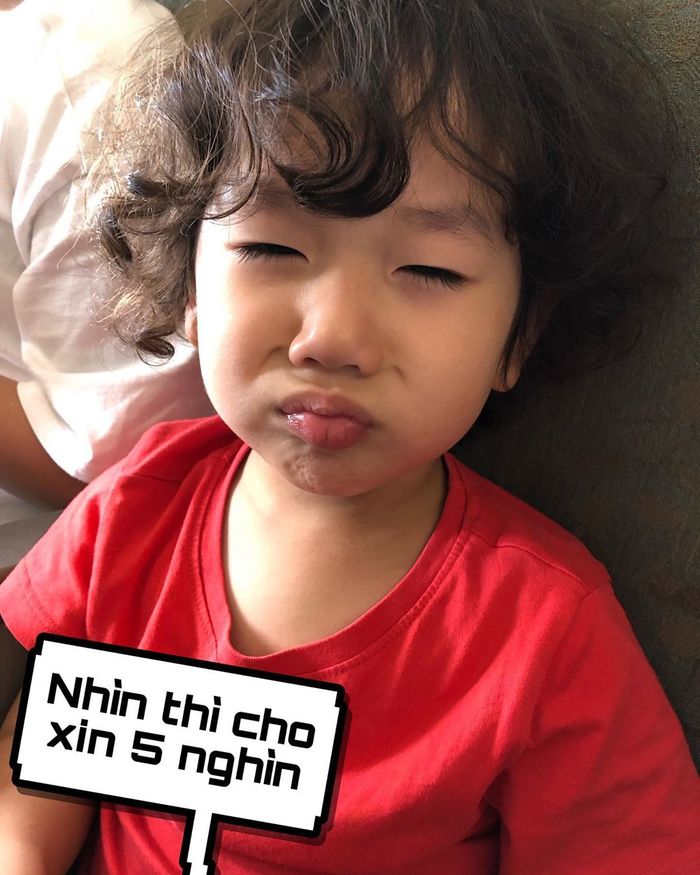 Những ông bố bà mẹ vàng trong làng “dìm” con nổi tiếng trên MXH