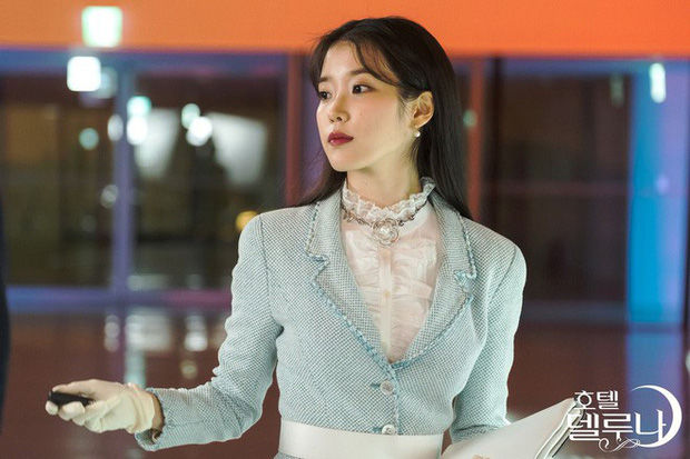 Nội dung ma quái cùng khả năng biến hoá của IU khiến “Hotel Del Luna”
