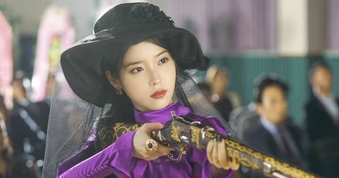 Nội dung ma quái cùng khả năng biến hoá của IU khiến “Hotel Del Luna”