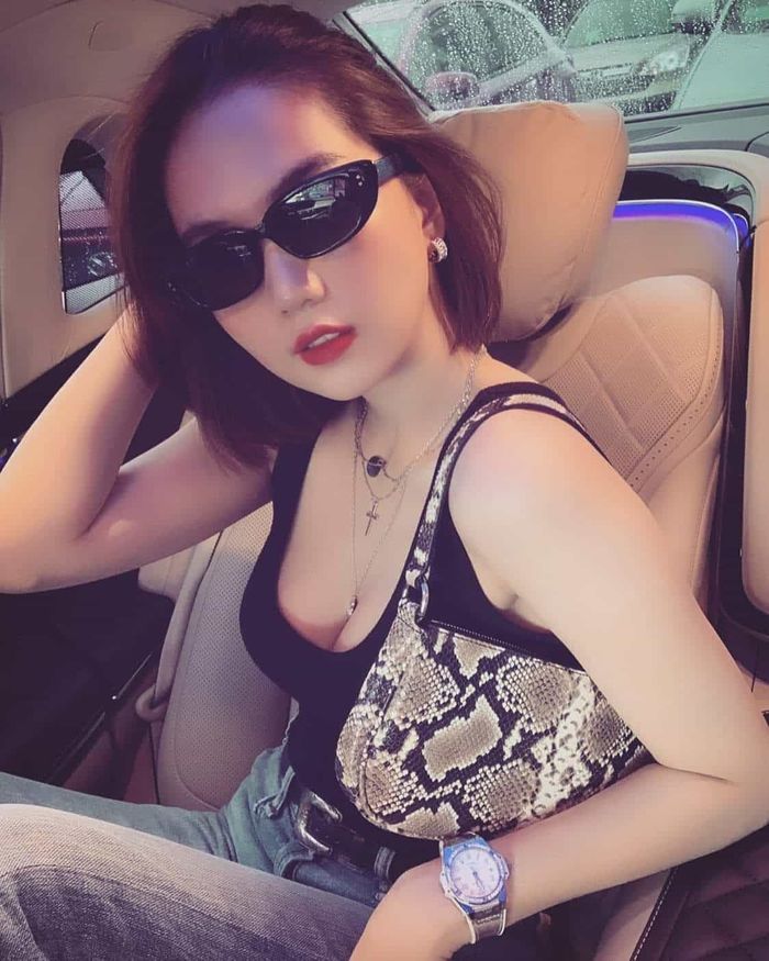 Noo Phước Thịnh đến thăm fan bệnh hiểm nghèo, Sơn Tùng lần đầu khoe cơ