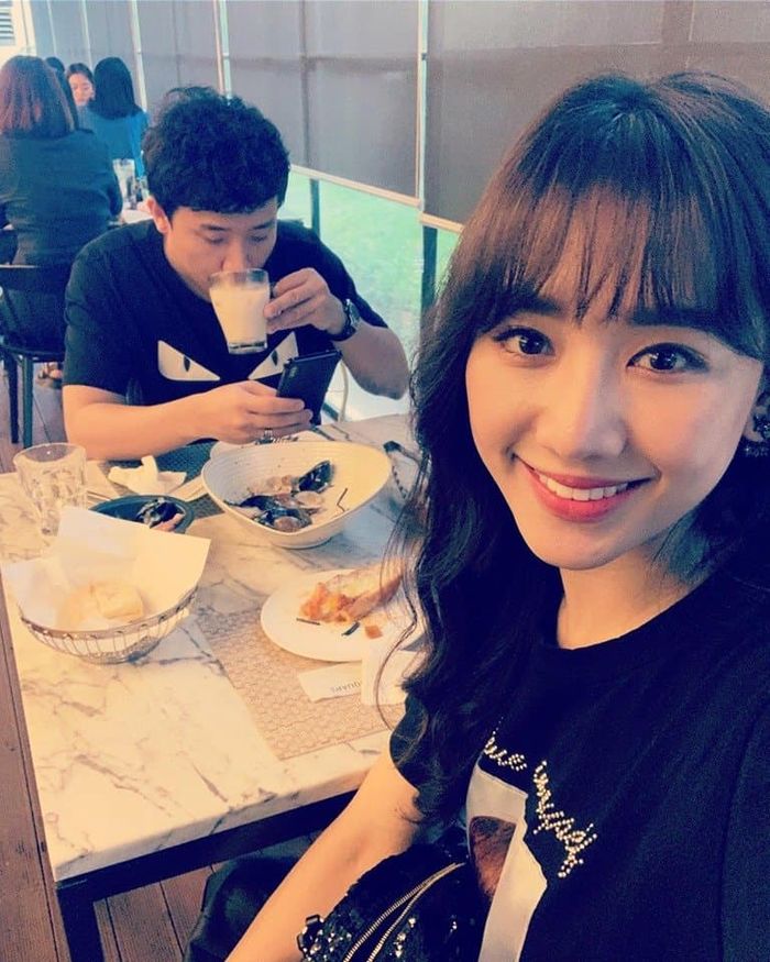 Noo Phước Thịnh đến thăm fan bệnh hiểm nghèo, Sơn Tùng lần đầu khoe cơ