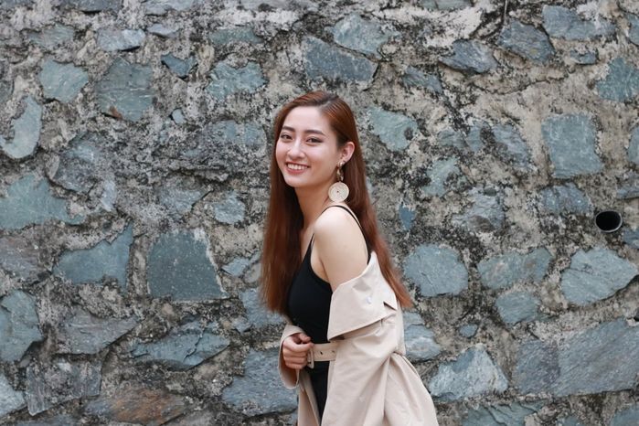 Phong cách thời trang giản dị của Tân Hoa hậu Lương Thùy Linh