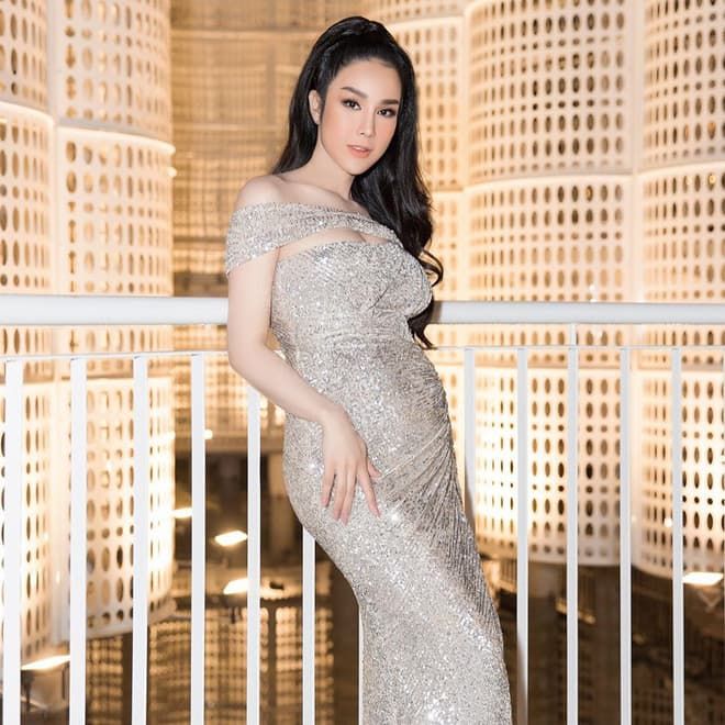 Phương Mai múa cột, Diệp Lâm Anh vẫn sành điệu dù bụng vượt mặt