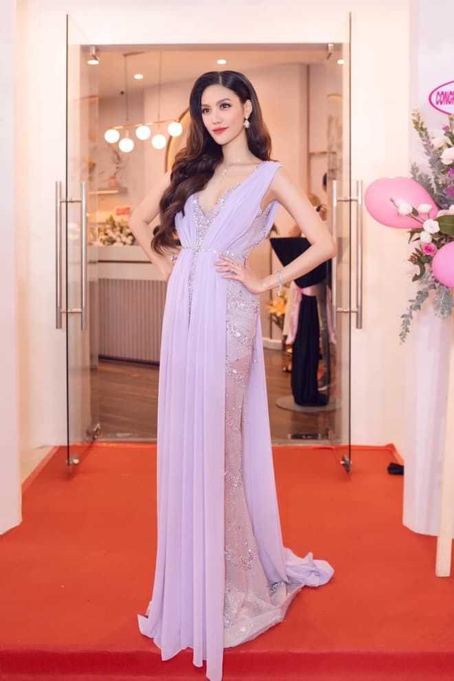 Phương Mai múa cột, Diệp Lâm Anh vẫn sành điệu dù bụng vượt mặt