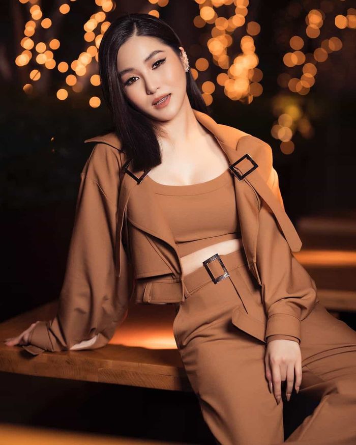 Rocker Nguyễn và Phạm Hương có cuộc sống đầy đủ, xa hoa ở nước ngoài